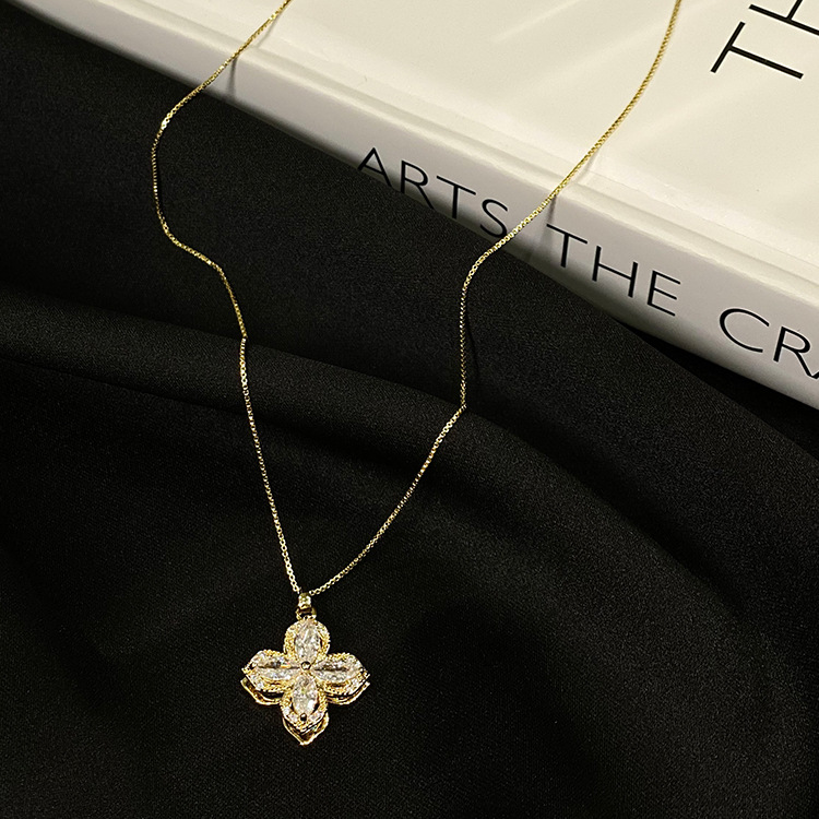 幸運旋轉四瓣花項錬-FANYIACC