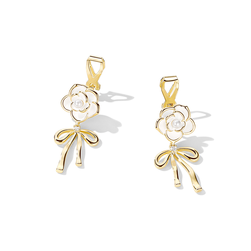 山茶花蝴蝶結耳環