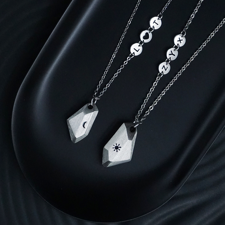 日月許願石 情侶項錬 刻字Ta的姓名 純銀字母手錬