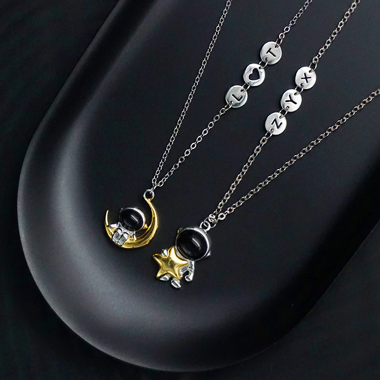 星際漫遊 情侶項錬 刻字Ta的姓名 純銀字母手錬