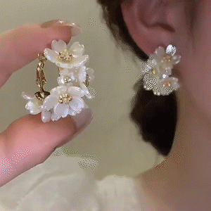 珍珠花朵金色耳環-FANYIACC