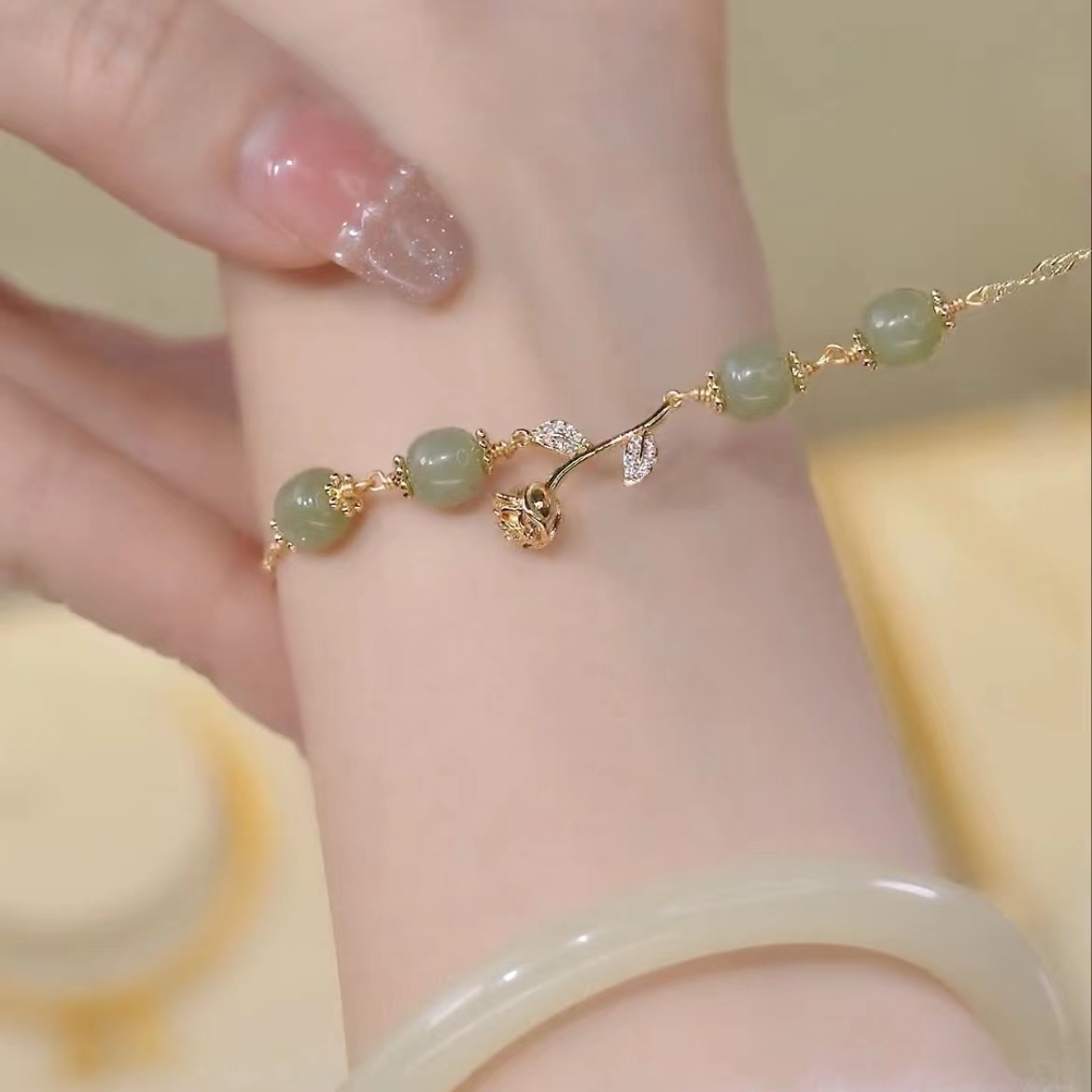 天然和田玉玫瑰手錬【半珠款】-FANYIACC