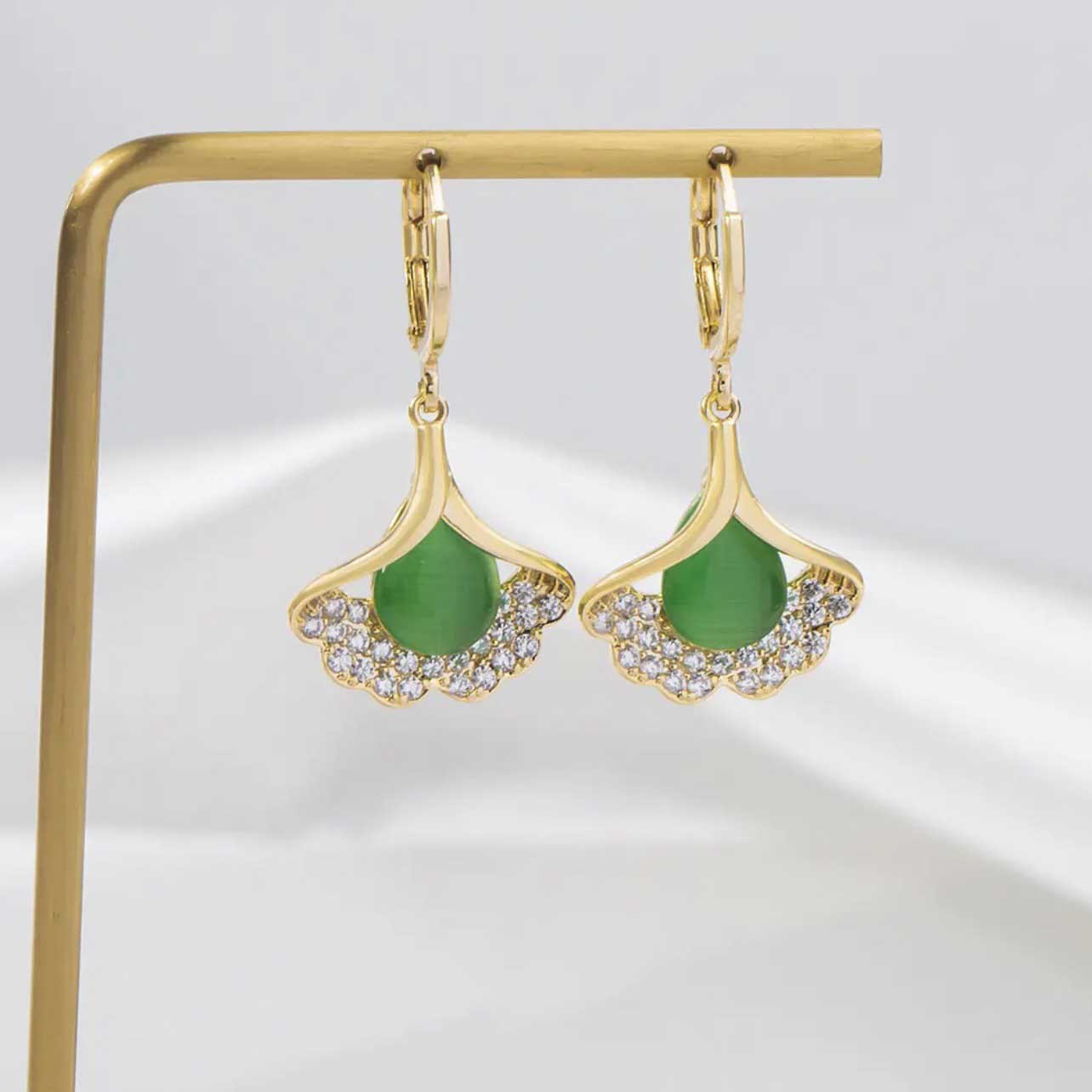 叮嚀銀杏葉耳扣耳環-FANYIACC