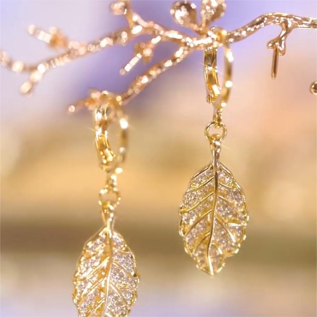 金枝玉葉 滿鑽樹葉亮片耳環-FANYIACC