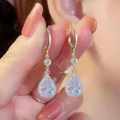 超閃鋯石碎鑽耳環-FANYIACC
