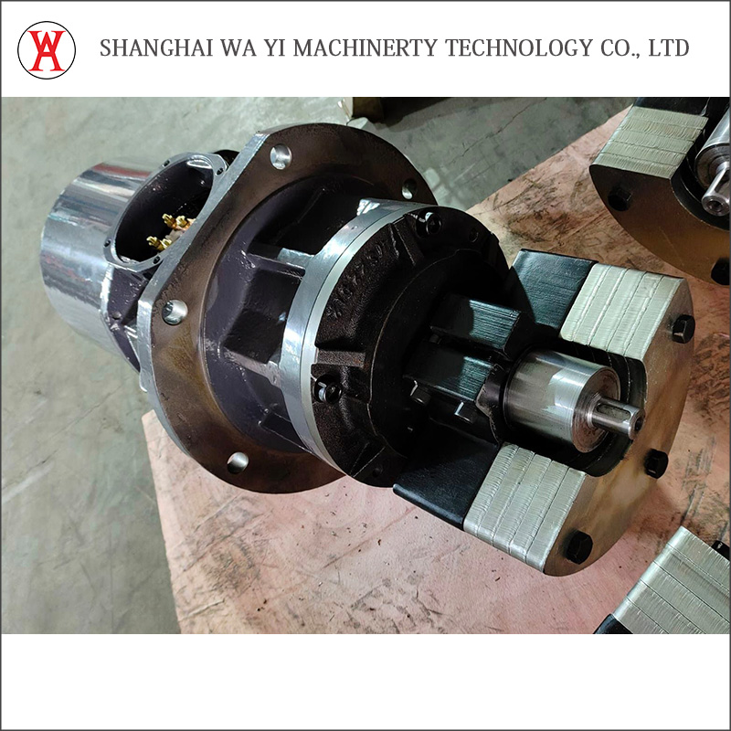 High quality and good price vibrator motor with flange for vibrating inclined screens-WAYIVIBRATOR