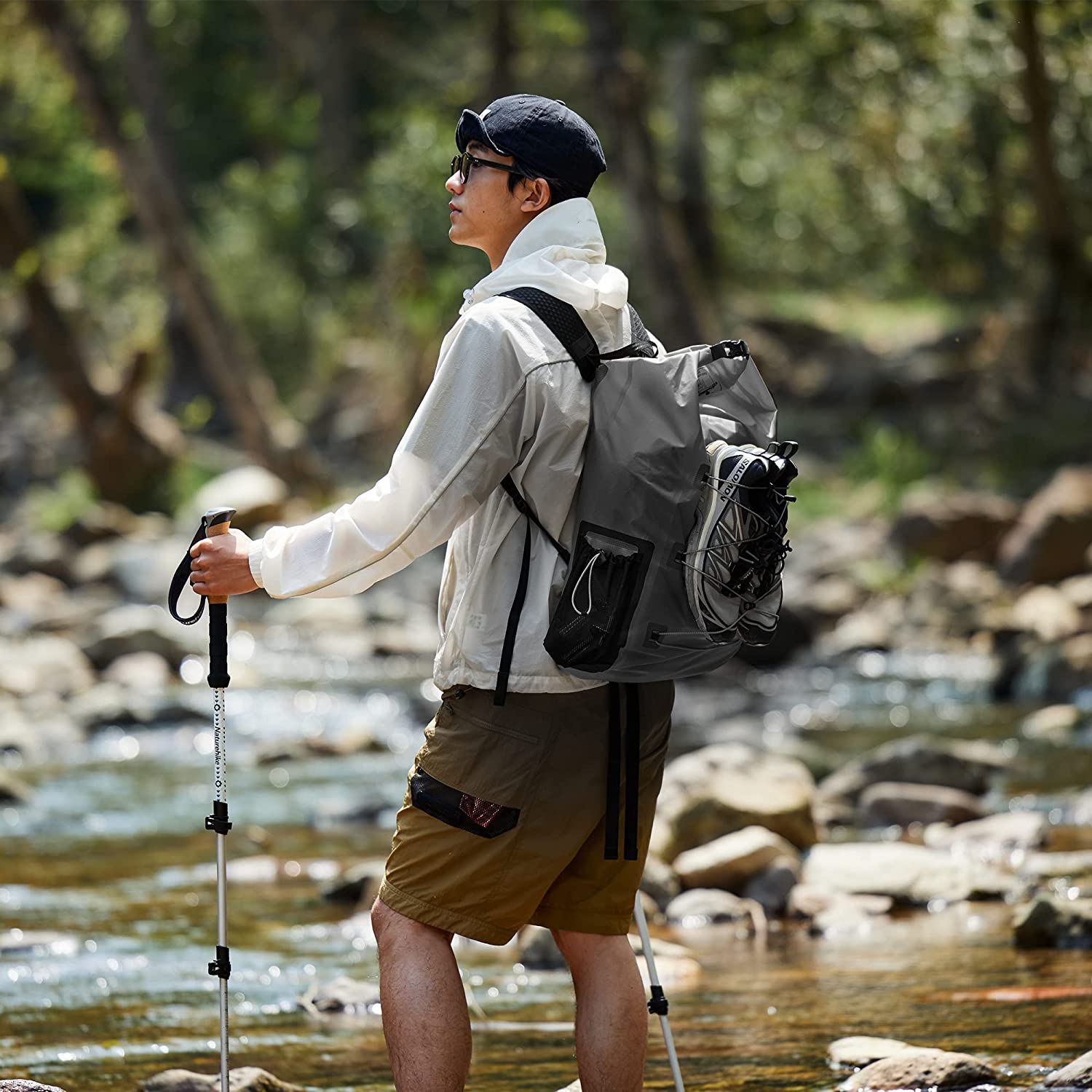 Naturehike公式ショップ 防水バッグ 完全防水 リュック 超軽量 25L 自転車 乾湿分別可能 登山 防水バッグ -Naturehike