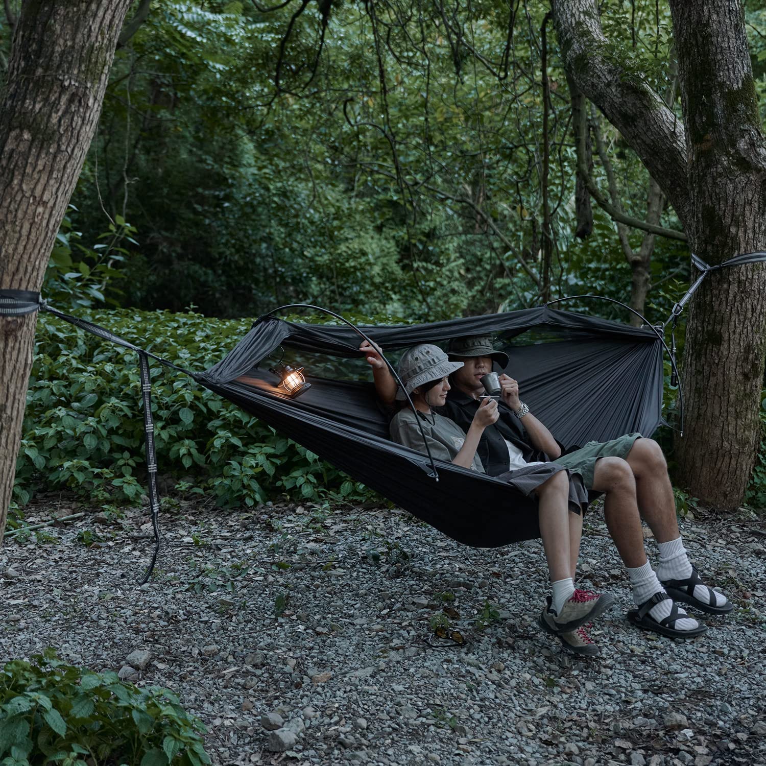 Naturehike ハンモック 吊り下げ式 蚊帳付き 耐荷重200kg ポール付き ソロキャンプ