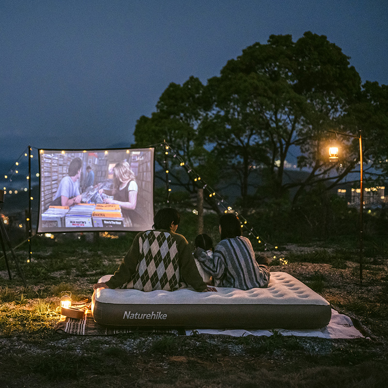 エアーベッドとは？種類や選び方、室内で使えるおすすめ商品の紹介-Naturehike