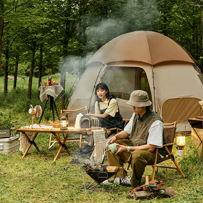 ネイチャーハイク ファミリーテント 4人用 専用グランドシート付き 天井高205cm　-Naturehike
