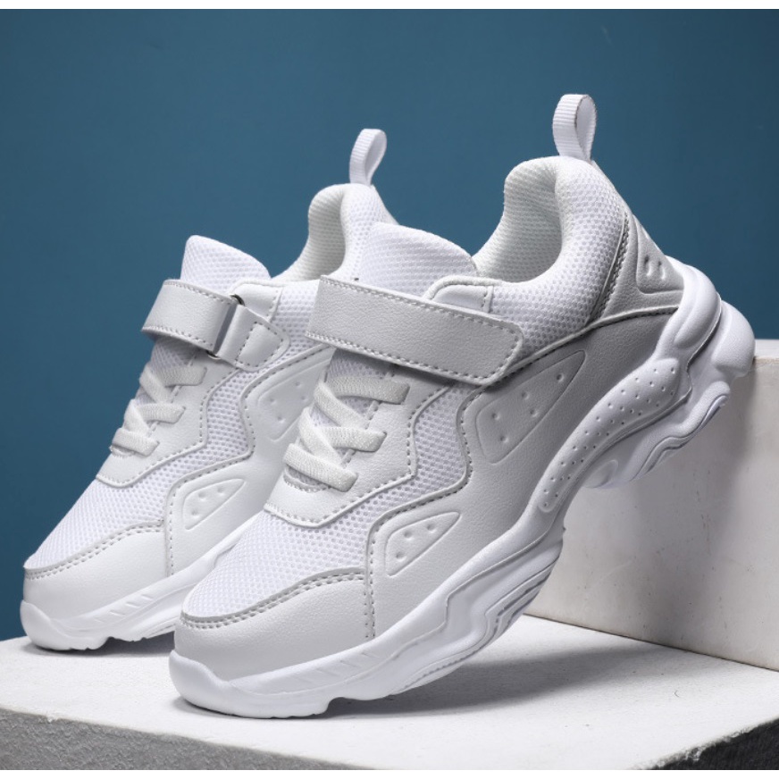 Kids' Lightweight Sport Sneakers – Black & White