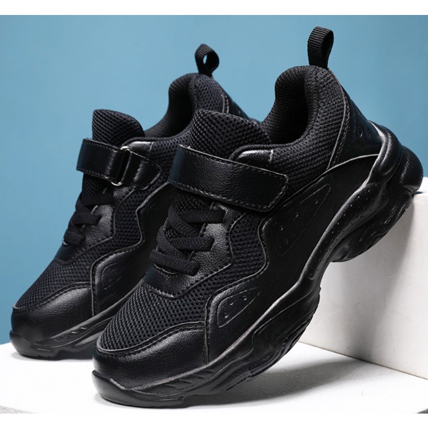 Kids' Lightweight Sport Sneakers – Black & White