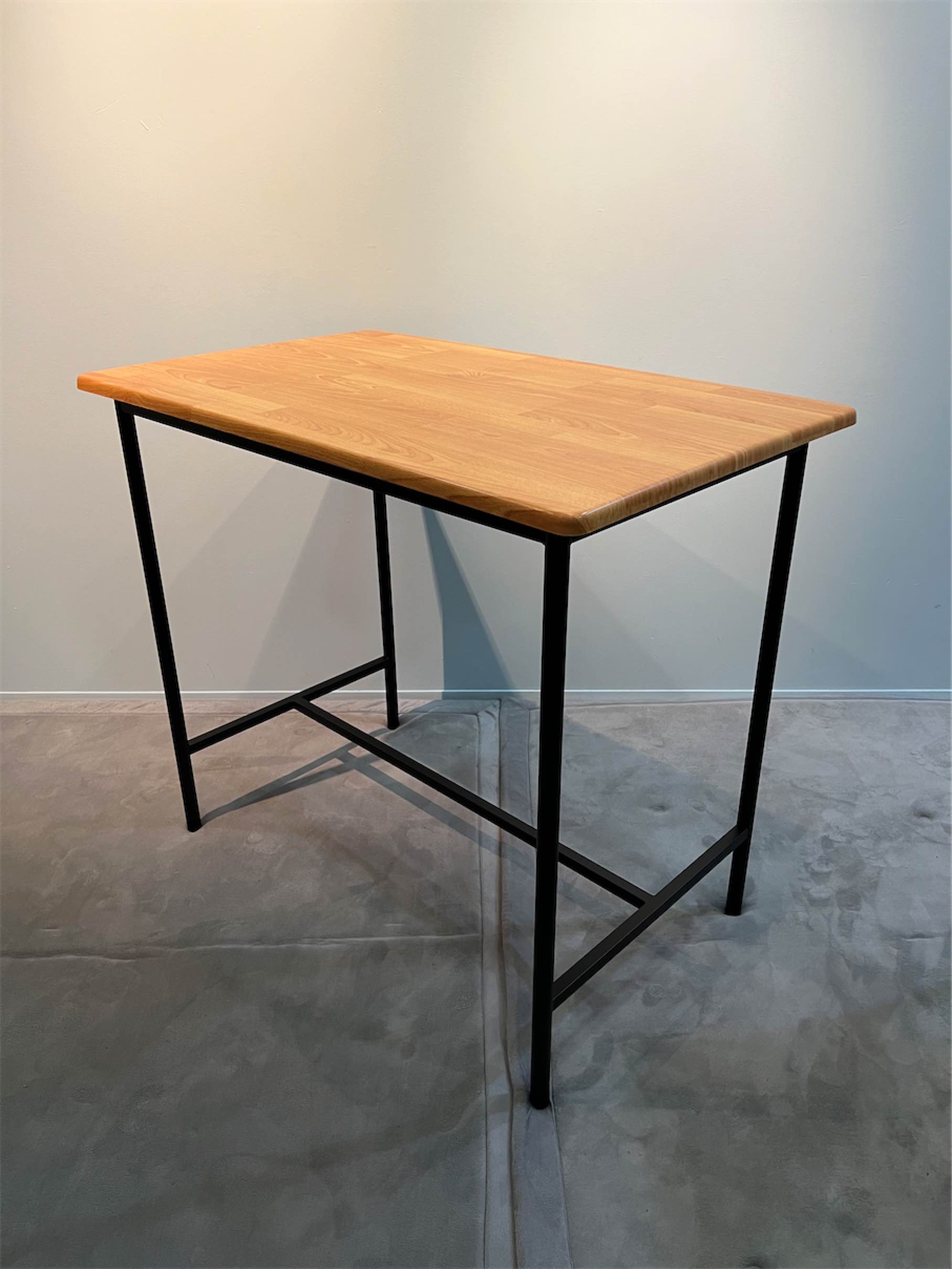 Vintage Bar Table (4pax)