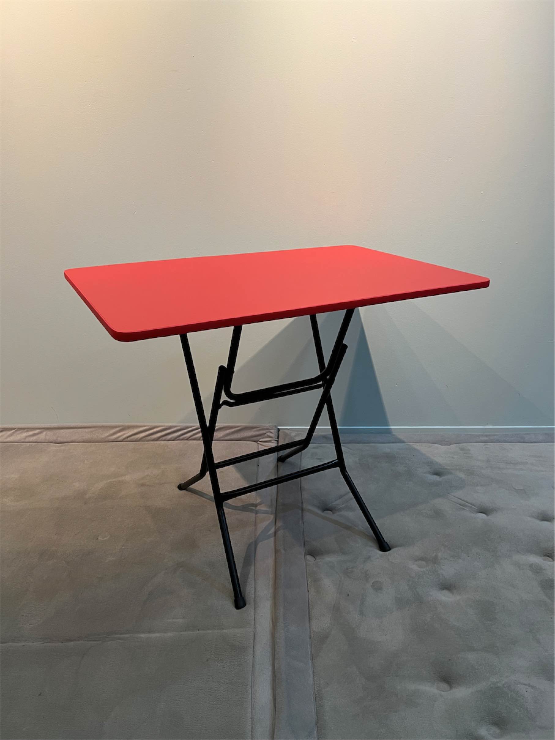 TL (Red)