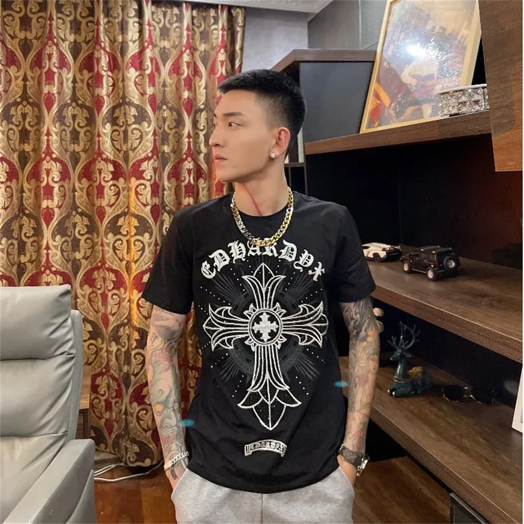 一つ購入ごとに一つ無料贈呈 Chrome-hearts/クロハート 梵字クロス 半袖Tシャツ 男女兼用 カップルモデル