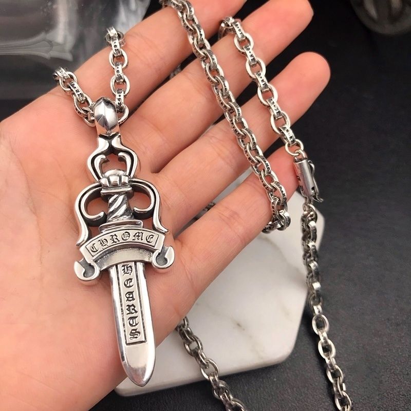 【CHROME HEARTS】クロエ ハート ソード ネックレス ビーズ パール アルファベット チェーン 人格 レトロ 高飛車 トレンディな男性カップル ヨーロッパとアメリカのギフト