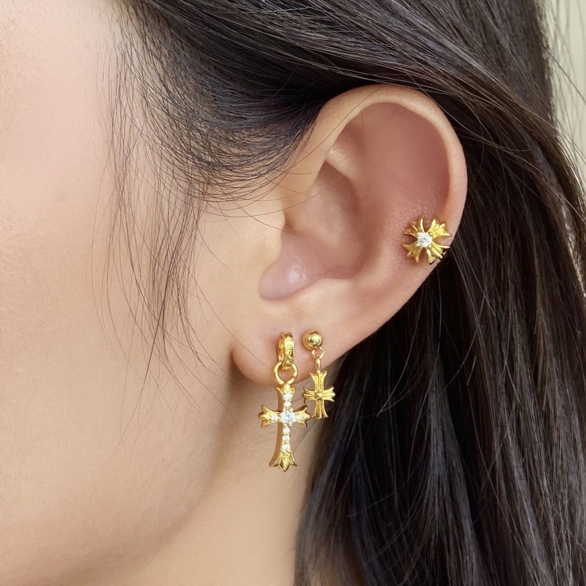 Chrome Hearts 新作  4個セットで15800円です     スタッドカップルイヤリング  男女兼用