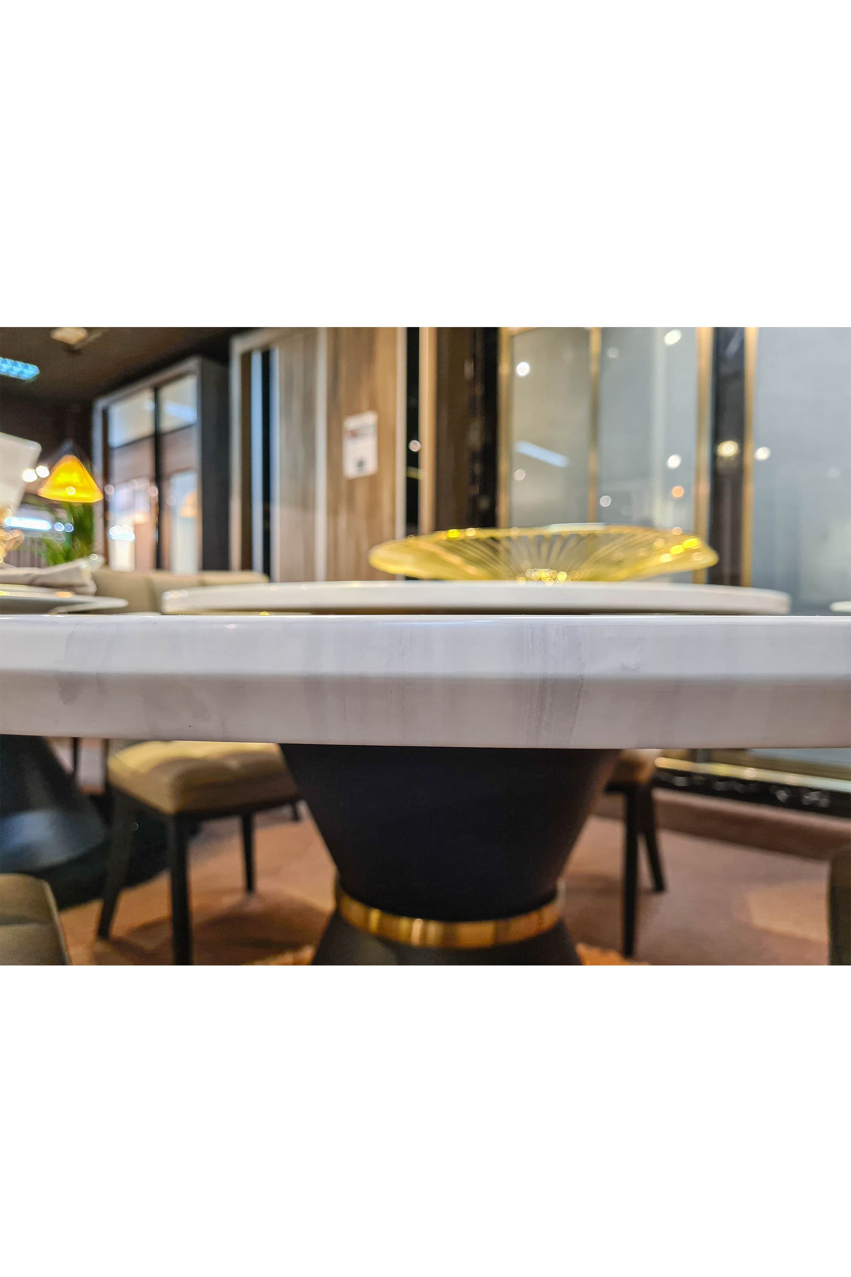 Agapecasa Cultured Marble Venus White Dining Table