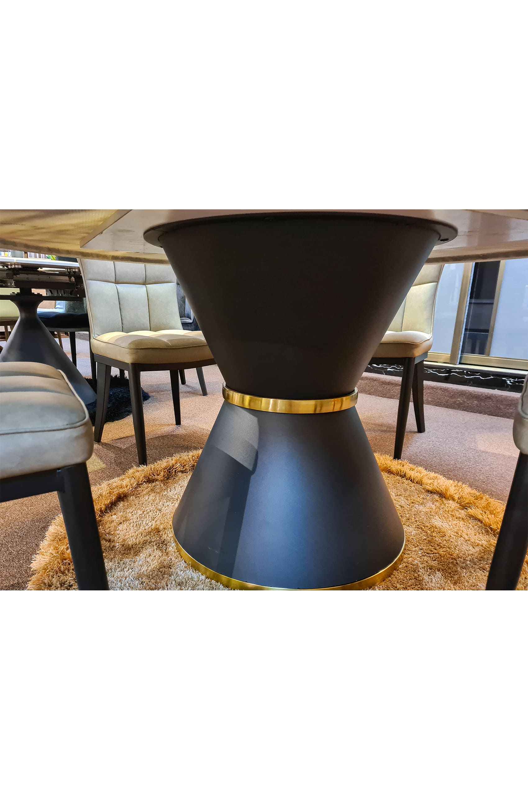 Agapecasa Cultured Marble Venus White Dining Table