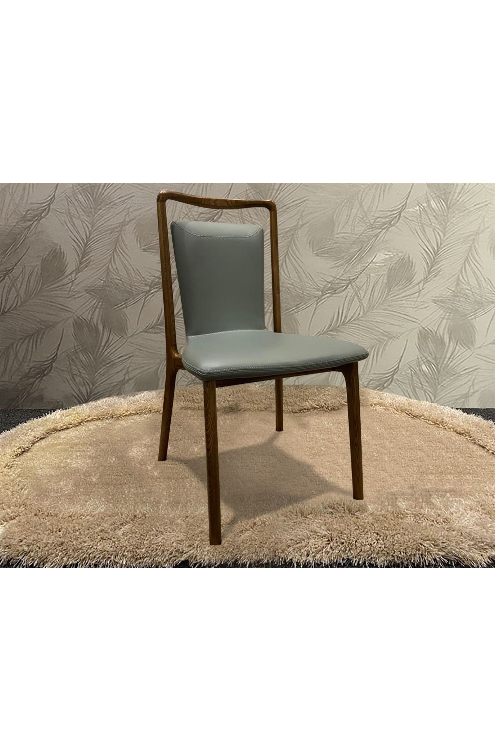 Elfwood Classic Dining Chair