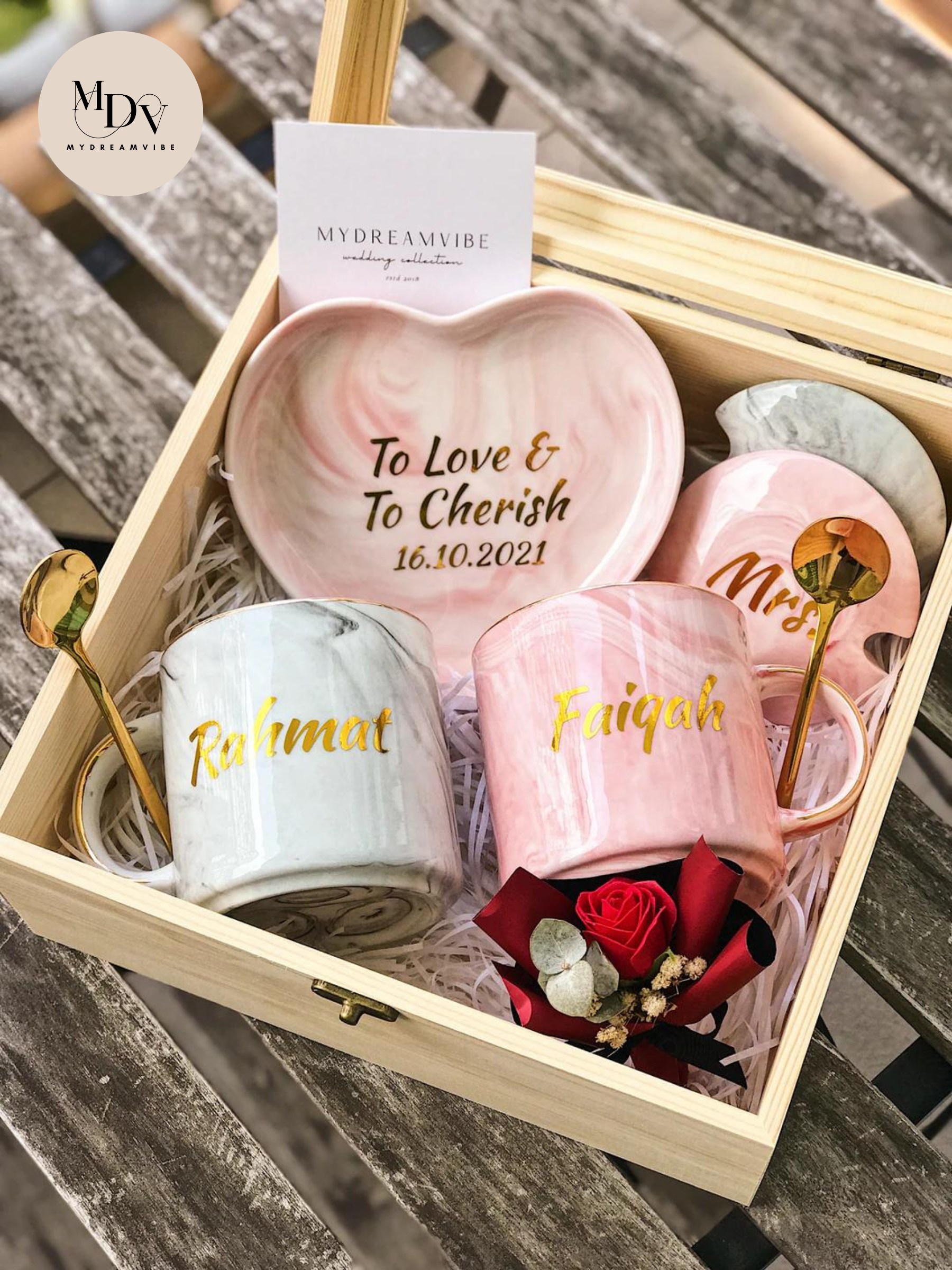 Wedding Gift - Couple Short Marble Mugs with Marble Heart Tray in Wooden Box-MyDreamVibe.Co