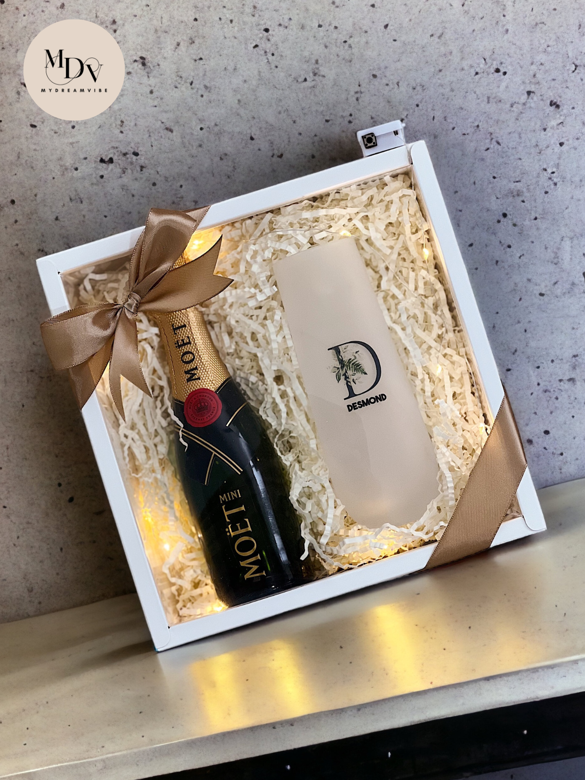 Perfect Champagne Gift - Choice of Moet / Bottega Mini with Frosted Champagne Flute