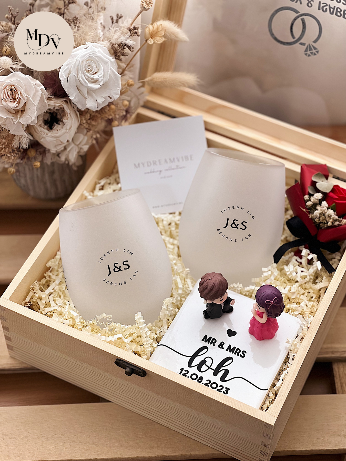 Top Unique Wedding Gift Ideas in Singapore for Couples: Perfect Gifts for  the Bride and Groom, by Photojaanic