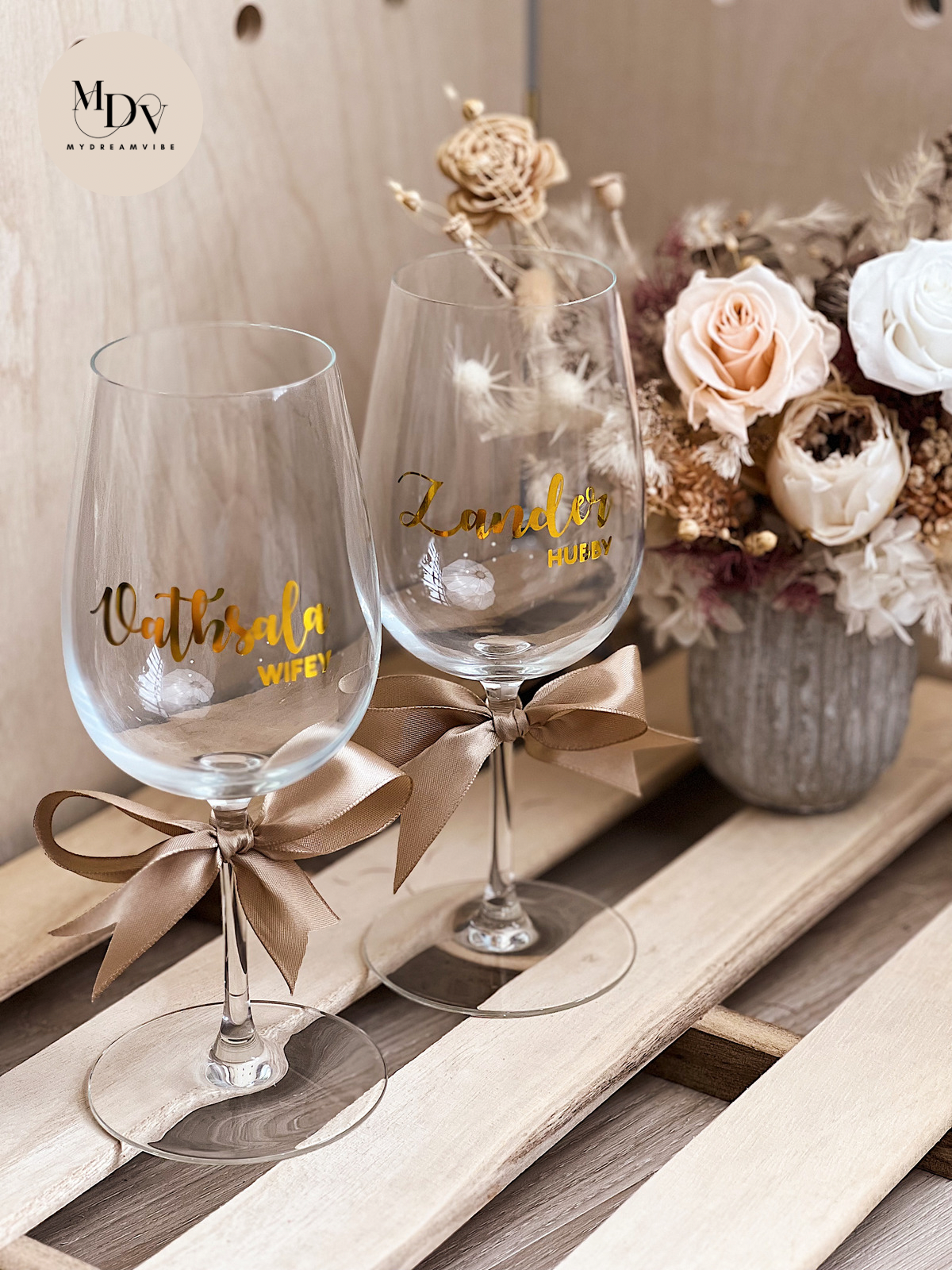 Couple 490ml Wine Glass (Option to Add Wooden Box)-MyDreamVibe.Co