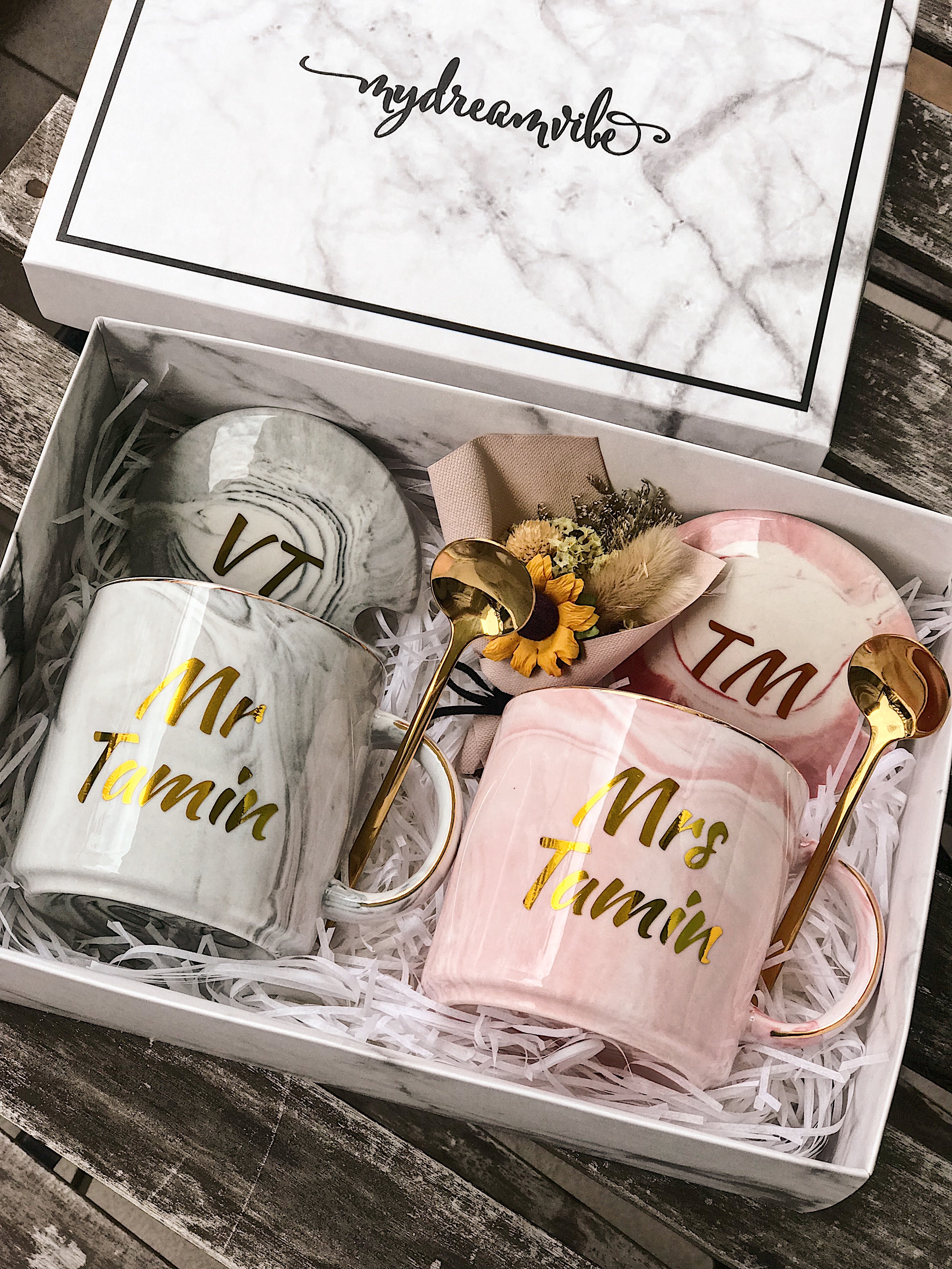 Singapore Personalised Wedding Gift - MyDreamVibe –