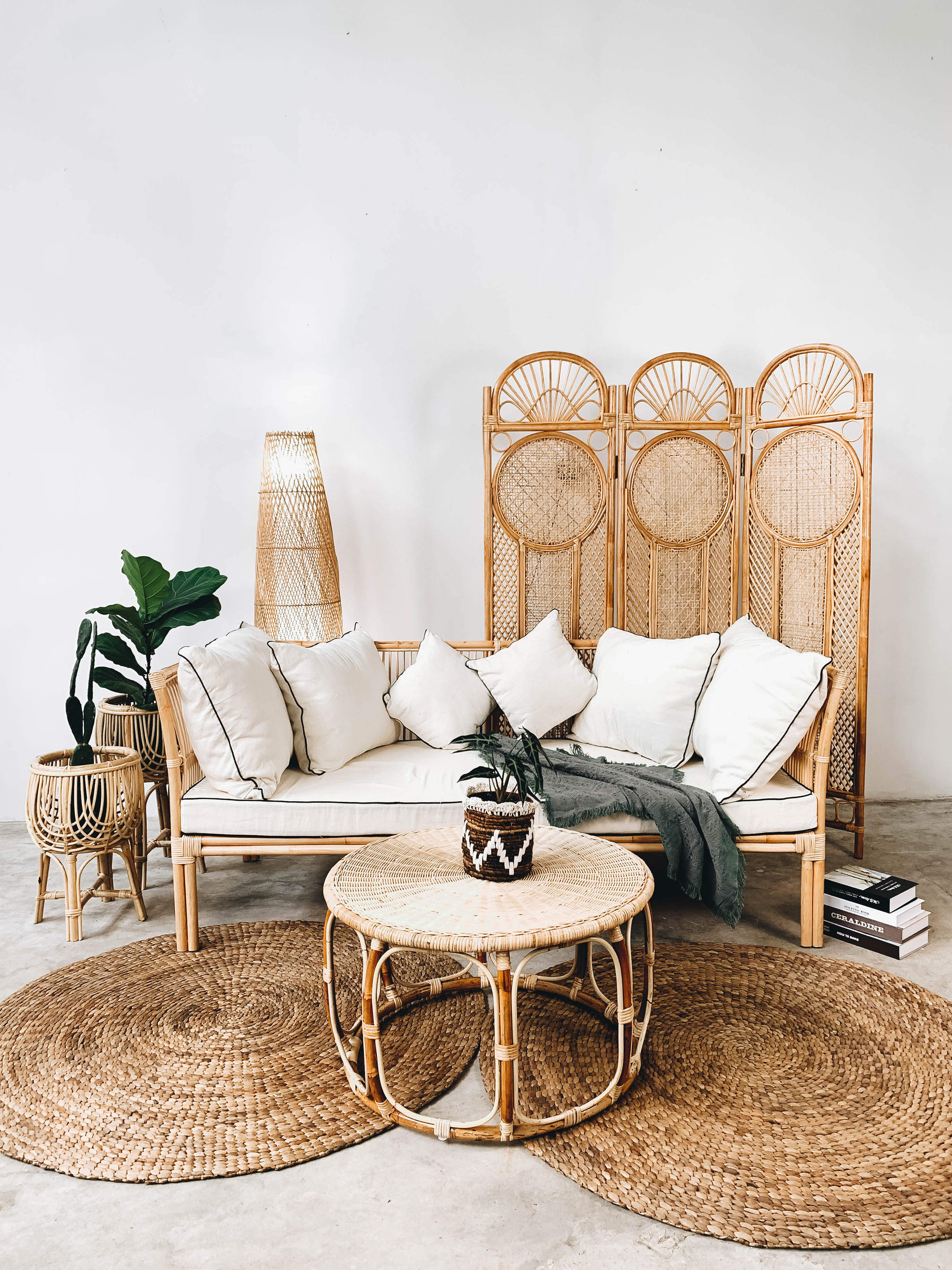 Glitch Rattan Daybed / Sofabed