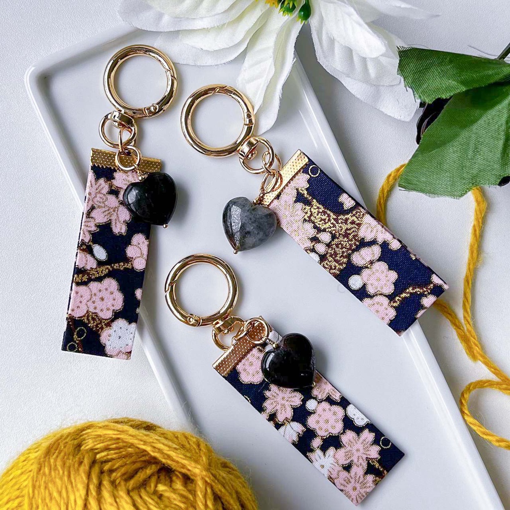 <<SG Seller>> Arfvedsonite Heart CRZFabChain #CRZFabChain