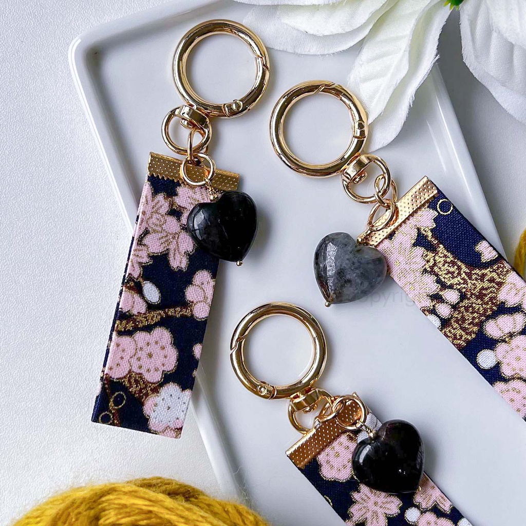 <<SG Seller>> Arfvedsonite Heart CRZFabChain #CRZFabChain