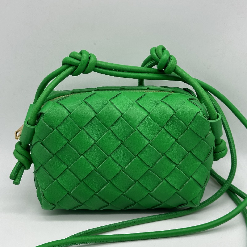 関税送料込★BOTTEGA VENETA*Candy loop カメラ バッグ