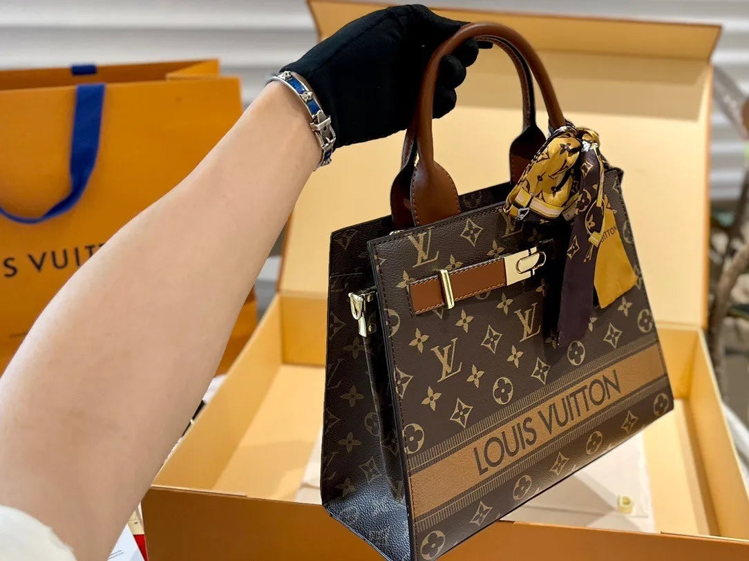 LOUIS VUITTON オンザゴー PM-1