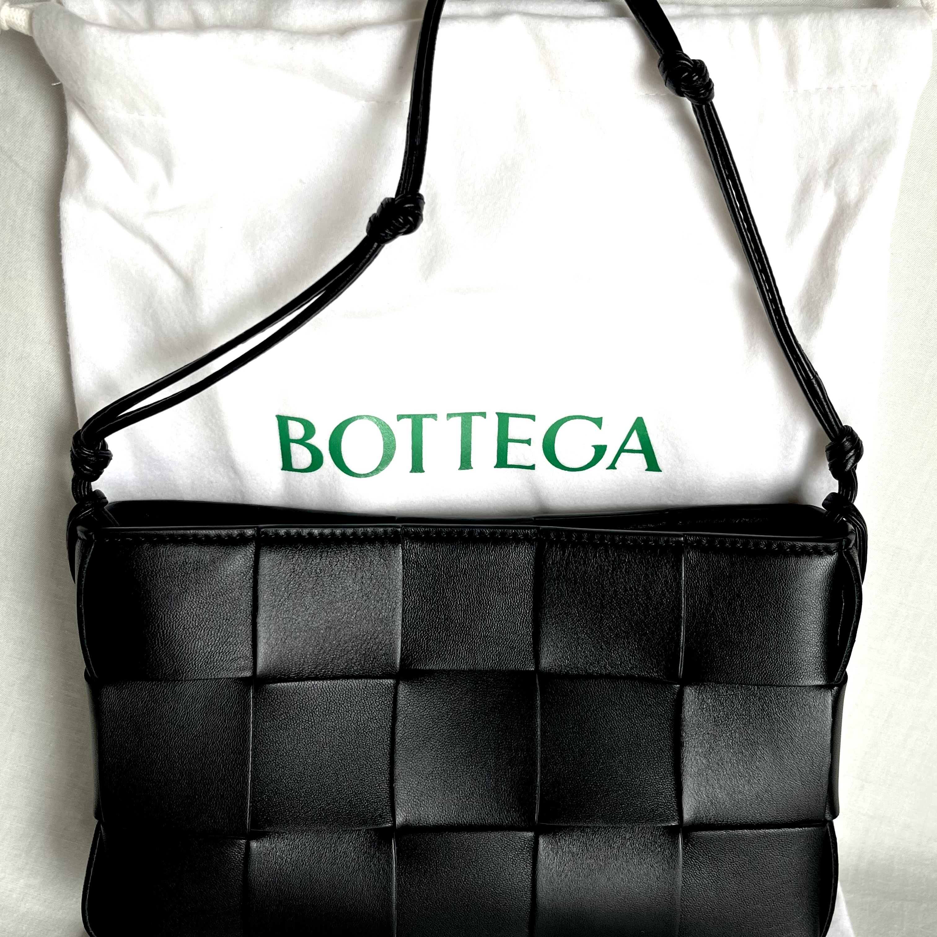 BOTTEGA VENETA ボッテガ カセット ショルダーポーチ
