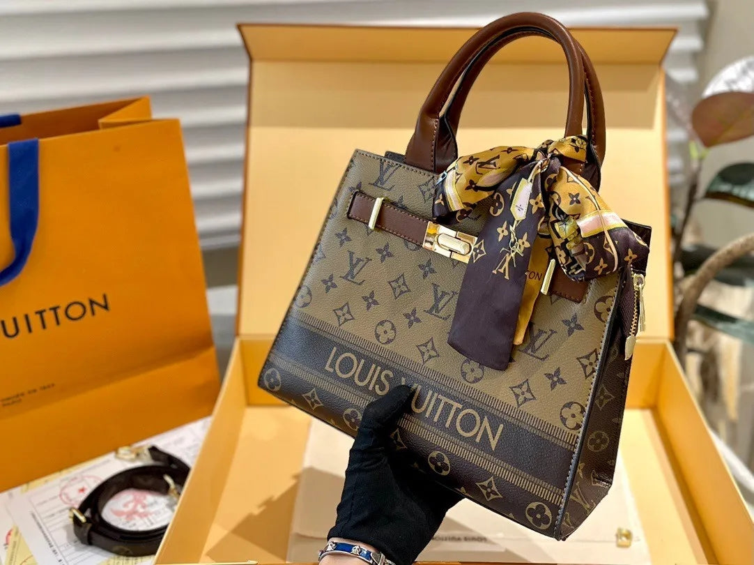 LOUIS VUITTON オンザゴー PM-1