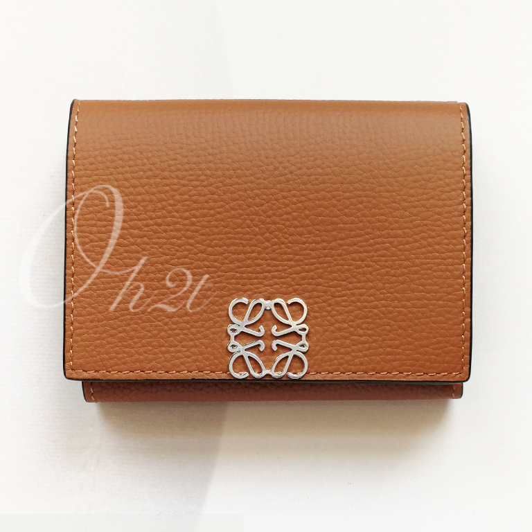LOEWE アナグラム トリフォルド 6 cc ウォレット