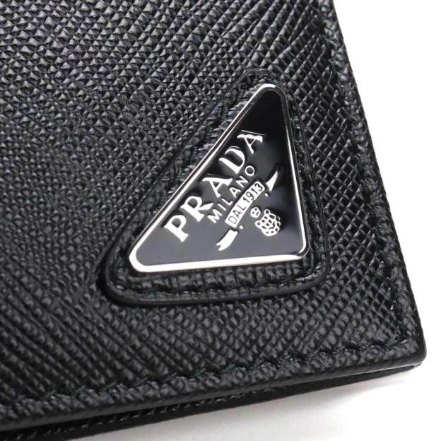 PRADA サフィアーノ 二つ折り財布 2MO738 NERO