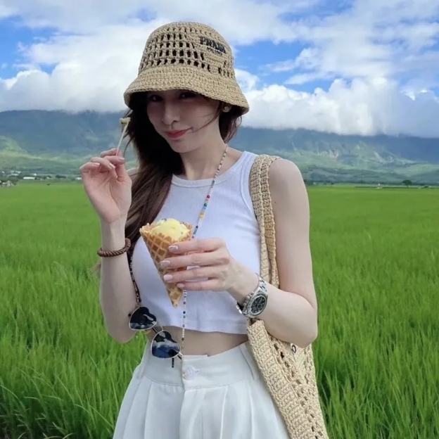 PRADA プラダ ロゴかぎ針編みトートバッグ