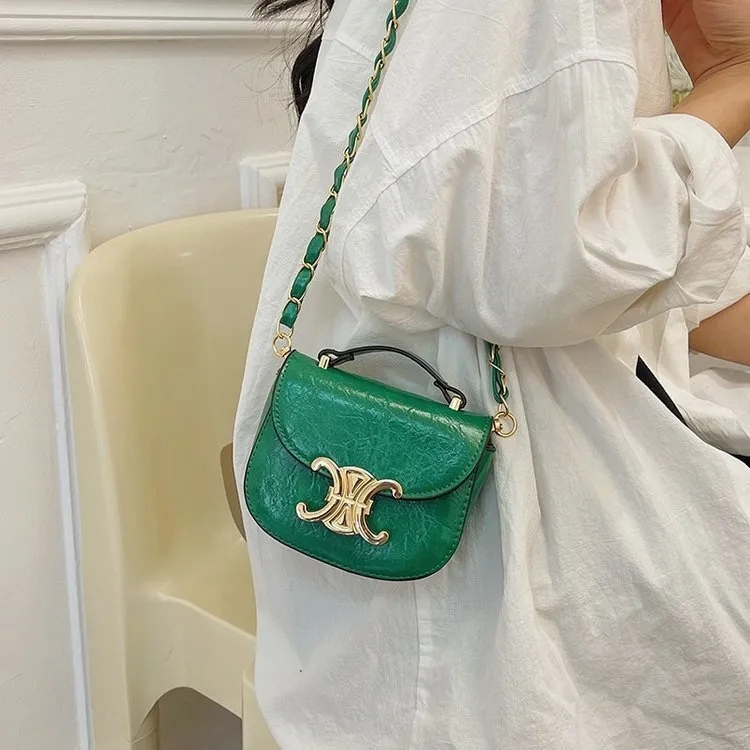 新作 CELINE♪ショルダーバッグ ミニ