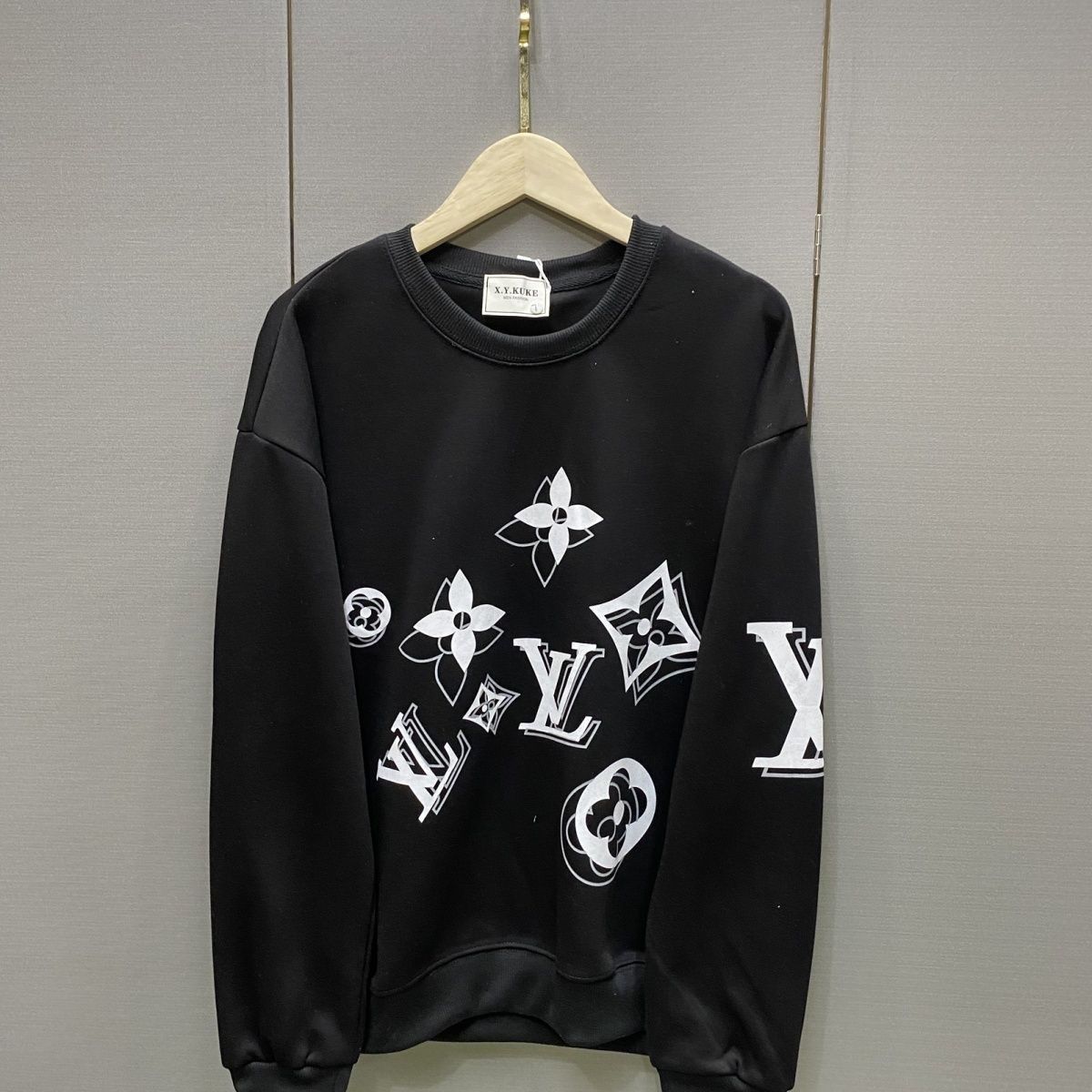 LOUIS VUITTON パーカー ロゴ 丸襟 カジュアル ストリート服　長袖　男女兼用