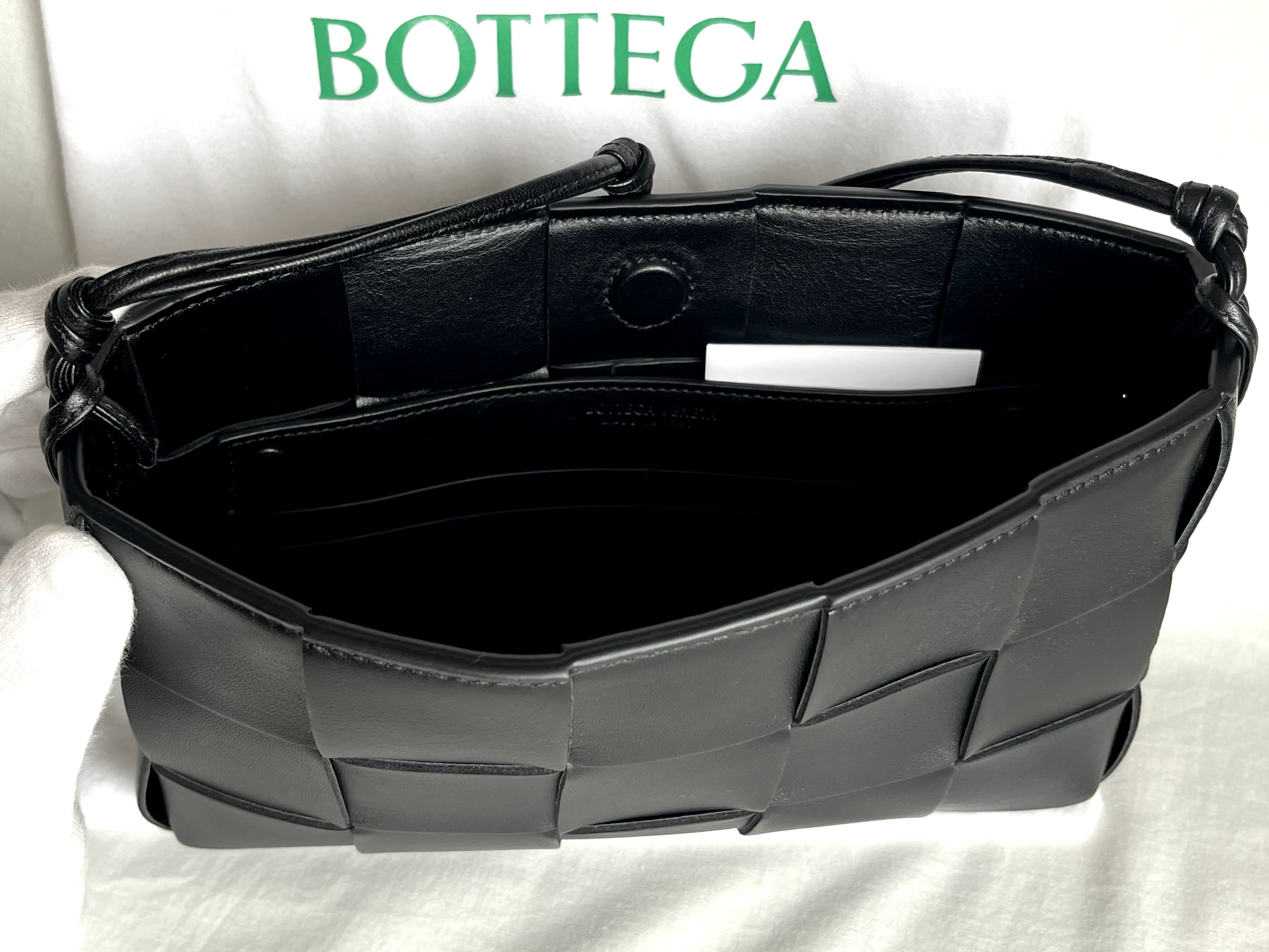 BOTTEGA VENETA ボッテガ カセット ショルダーポーチ