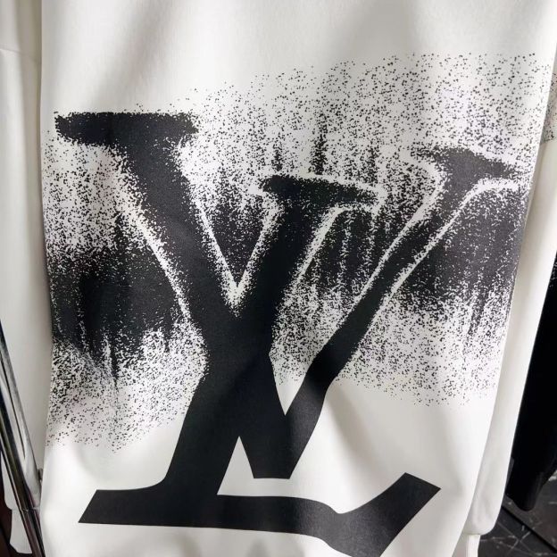 LOUIS VUITTON  パーカーブランド　ルイ・ヴィトンロゴ トップス ゆったり　男女兼用