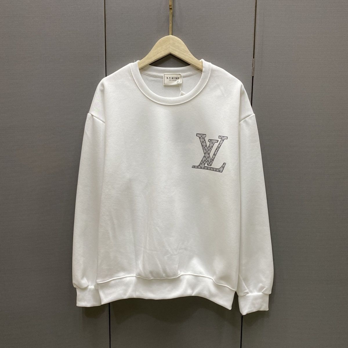 LOUIS VUITTON パーカー  ルイ・ヴィトンロゴ 丸襟 カジュアル ストリート服　ブランド長袖　男女兼用