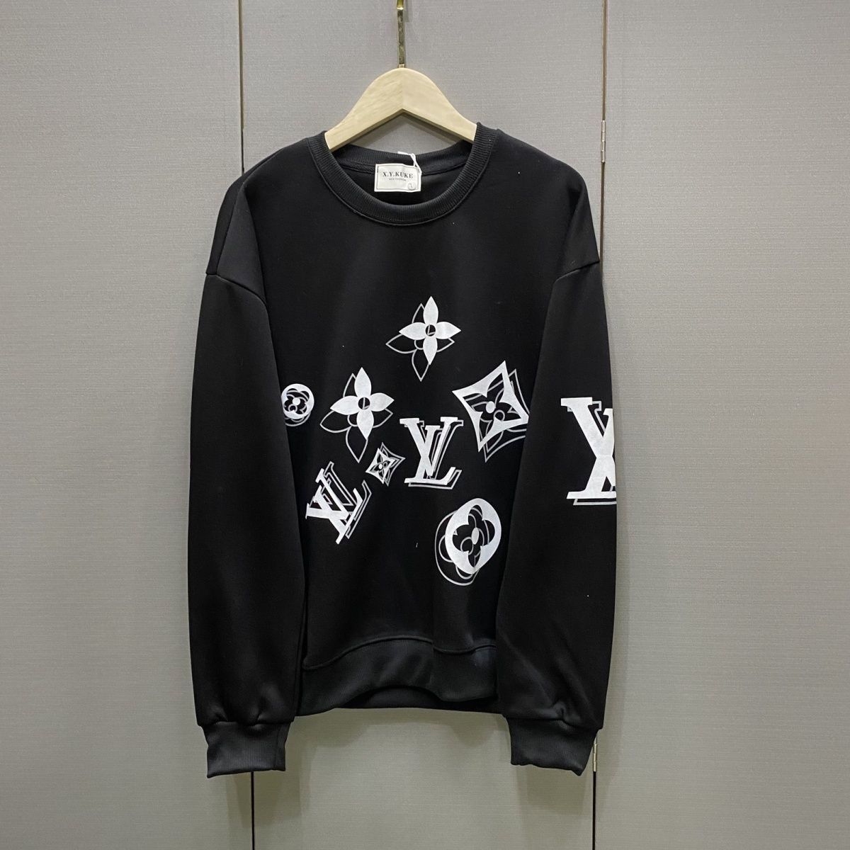 LOUIS VUITTON パーカー ロゴ 丸襟 カジュアル ストリート服　長袖　男女兼用