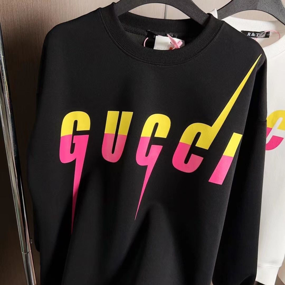 GUCCI  パーカー 長袖  ファッション　丸襟  人気　カジュアル　グーチロゴプリント　男女兼用