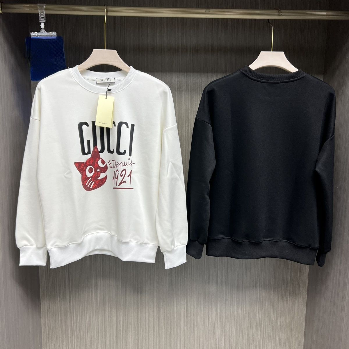 GUCCI2023秋  猫のロゴプリント プリント ゆったり　暖かい おしゃれ　バーカー 100%綿 男女兼用　春秋冬