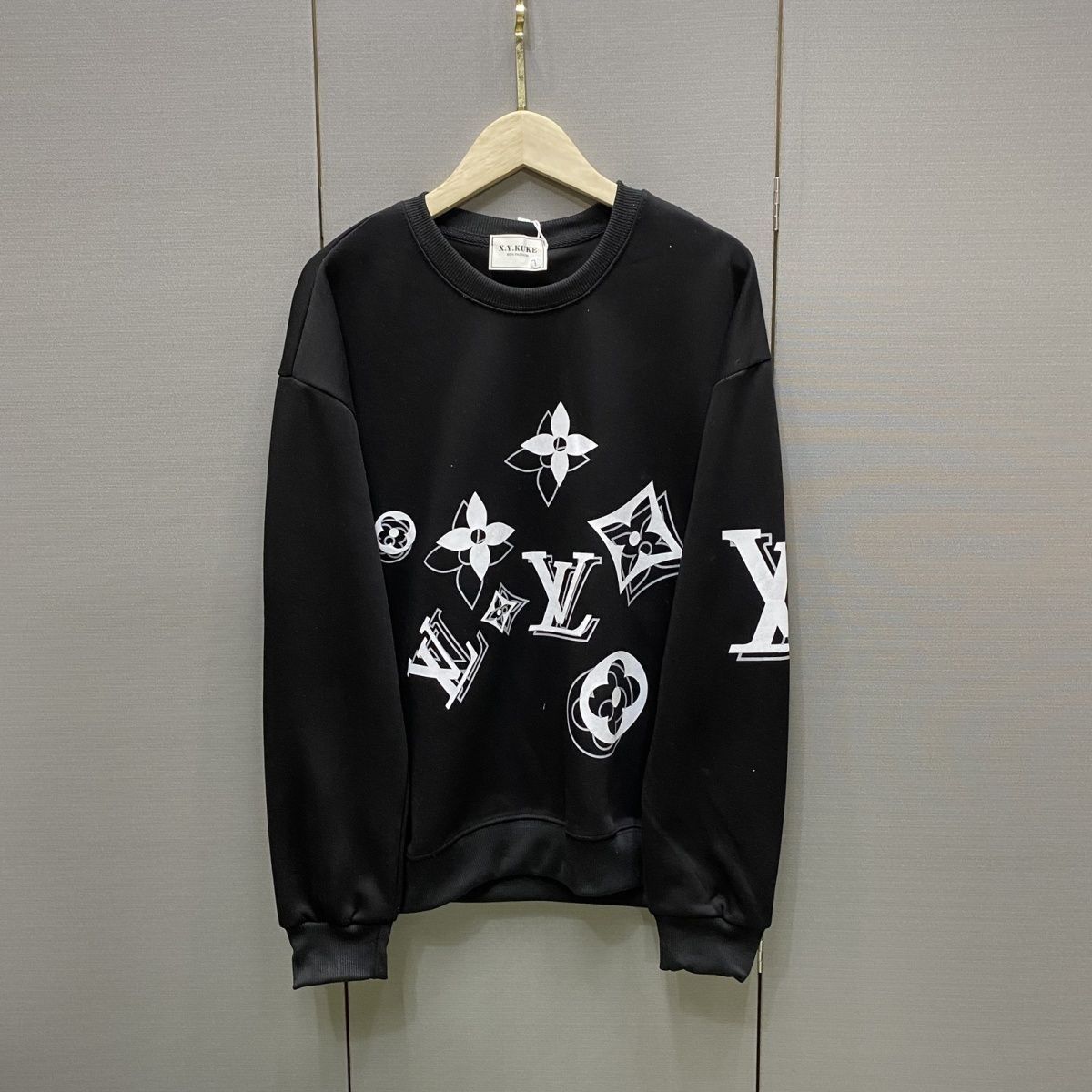 LOUIS VUITTON パーカー ロゴ 丸襟 カジュアル ストリート服　長袖　男女兼用