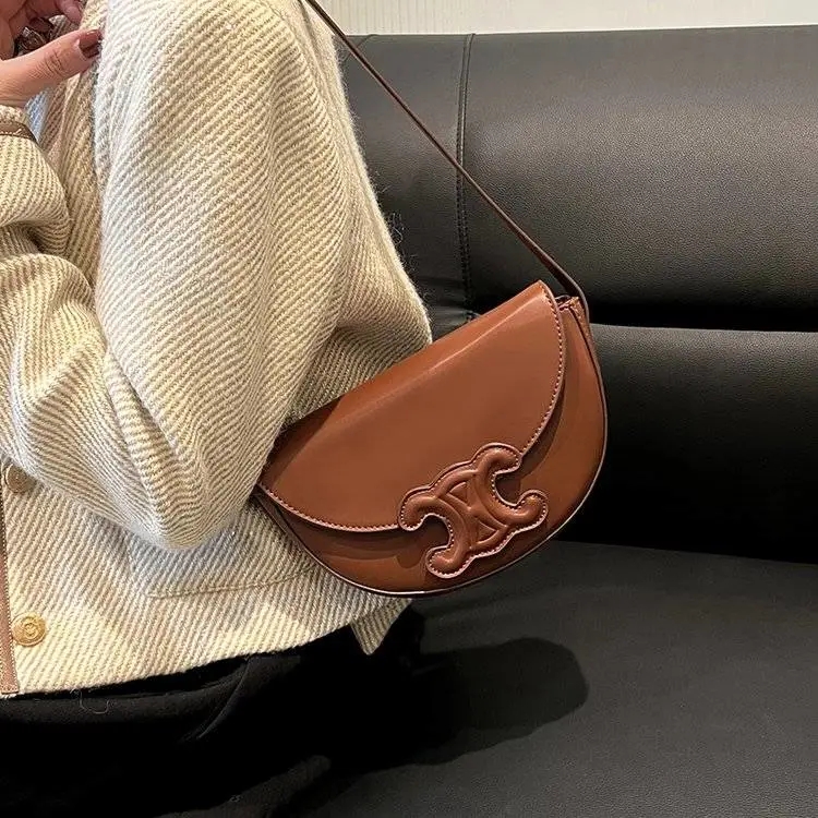 新作 CELINE♪セリーヌ ベサス ショルダーバッグ ミニ