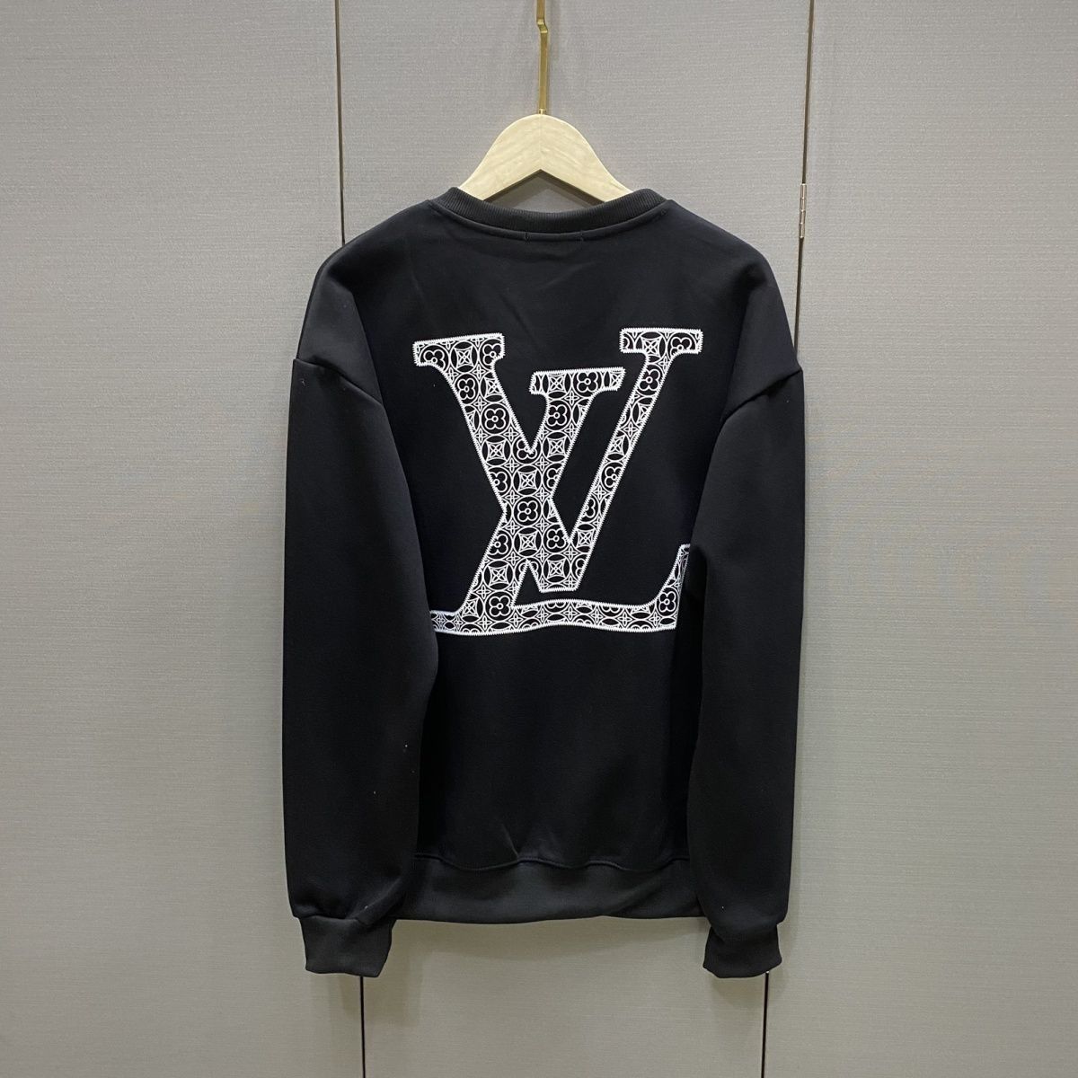 LOUIS VUITTON パーカー  ルイ・ヴィトンロゴ 丸襟 カジュアル ストリート服　ブランド長袖　男女兼用